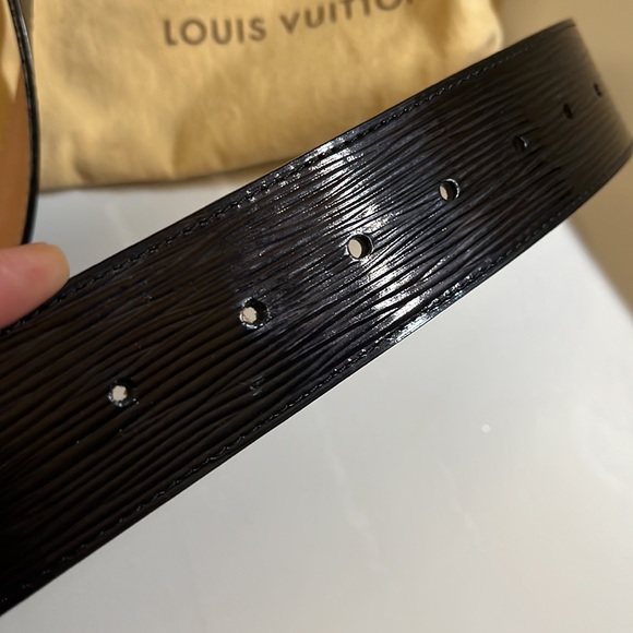 [Like New] Louis Vuitton Black Epi Electric LV Initiales Belt - Picture 6 of 7